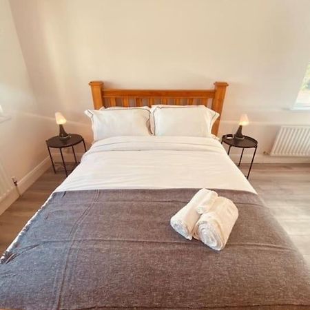 בלפסט Valley Lodge 3 Bedroom Retreat In Craigantlet Hills מראה חיצוני תמונה