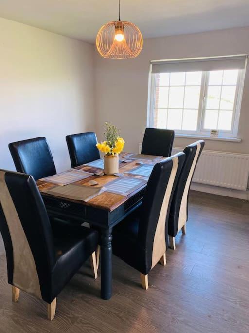 בלפסט Valley Lodge 3 Bedroom Retreat In Craigantlet Hills מראה חיצוני תמונה